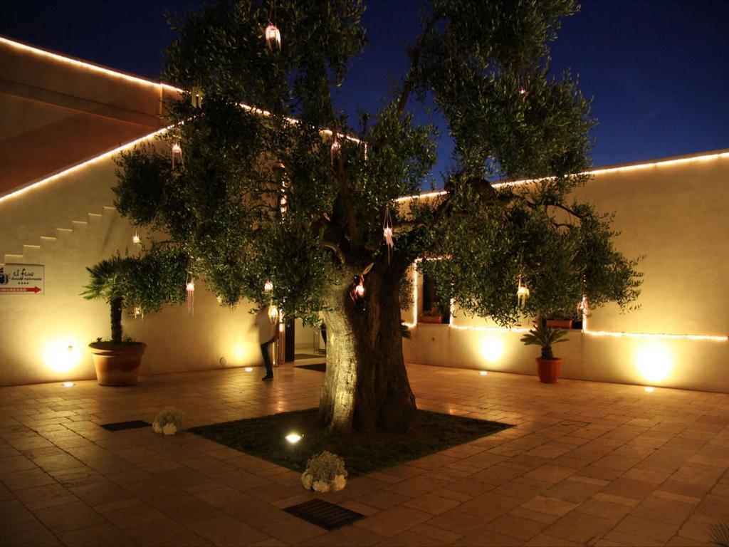 Hotel Saraceno Al Faro تارانتو المظهر الخارجي الصورة